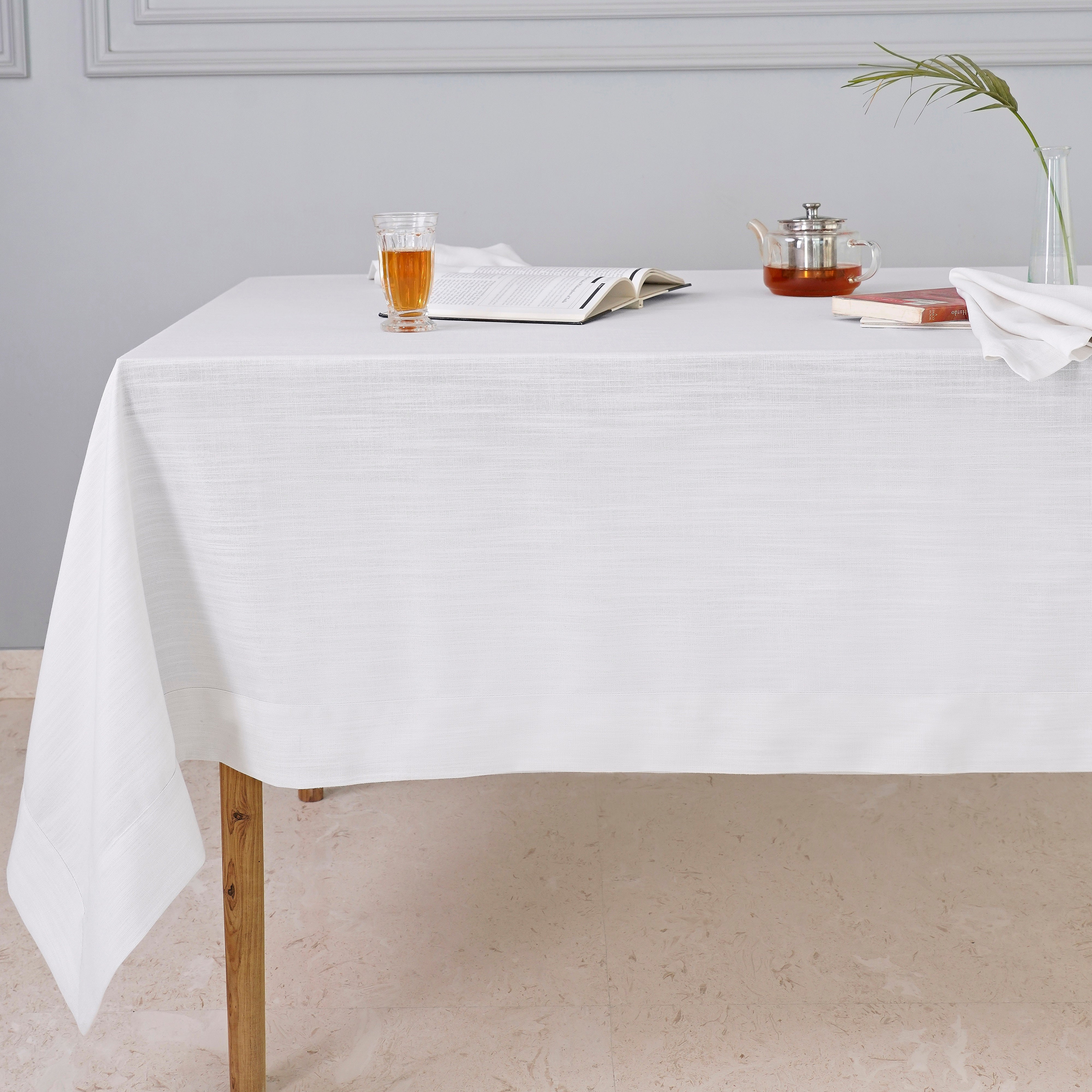 Chambray Cream & White Tablecloth, Faux Linen, Mitered Corner