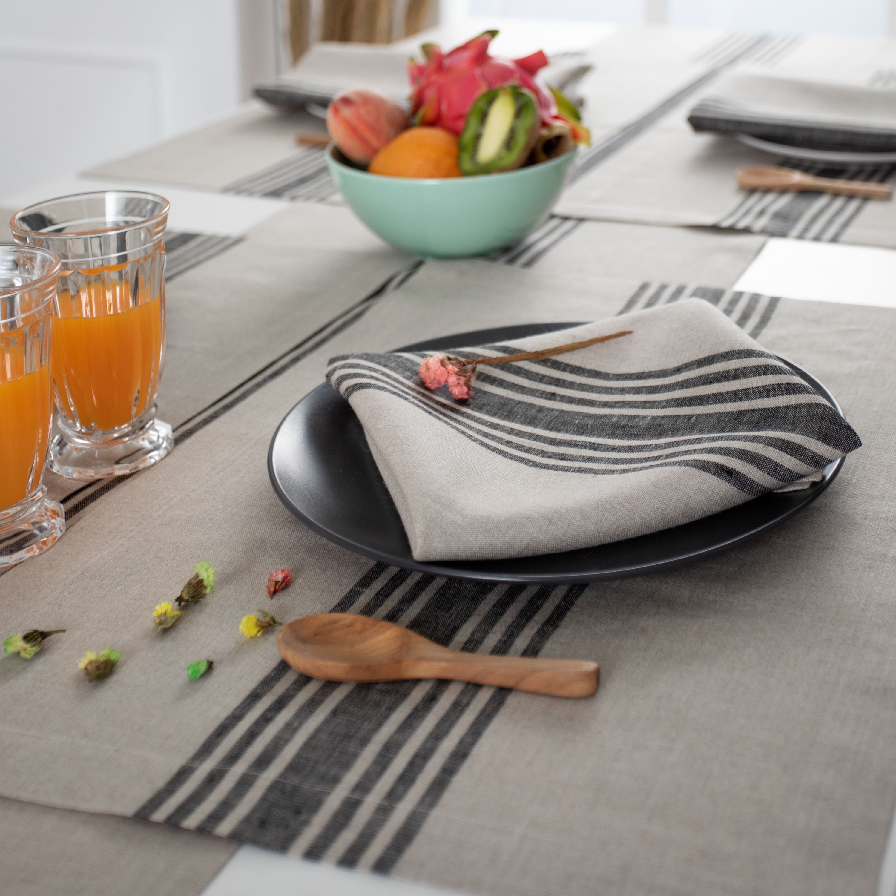 Natural and Black Linen Placemats, Farmhouse, 14 x 19 inch, 4 pcs