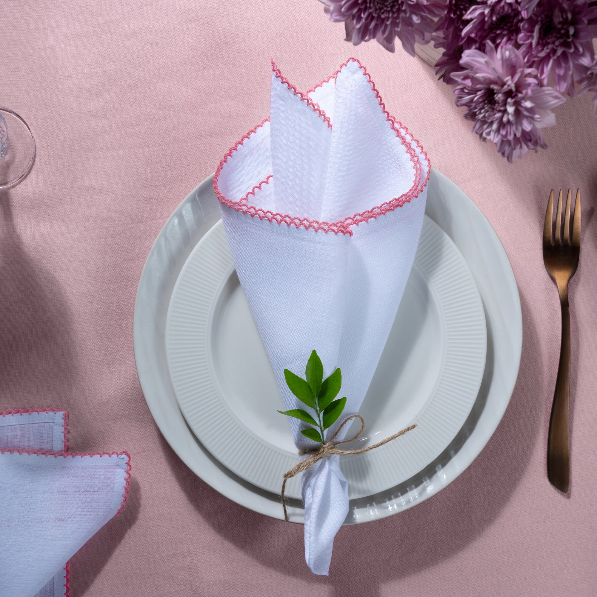 White and Dusty Pink Linen Napkins, Whipstitch, 20 x 20 inch, 4 pcs