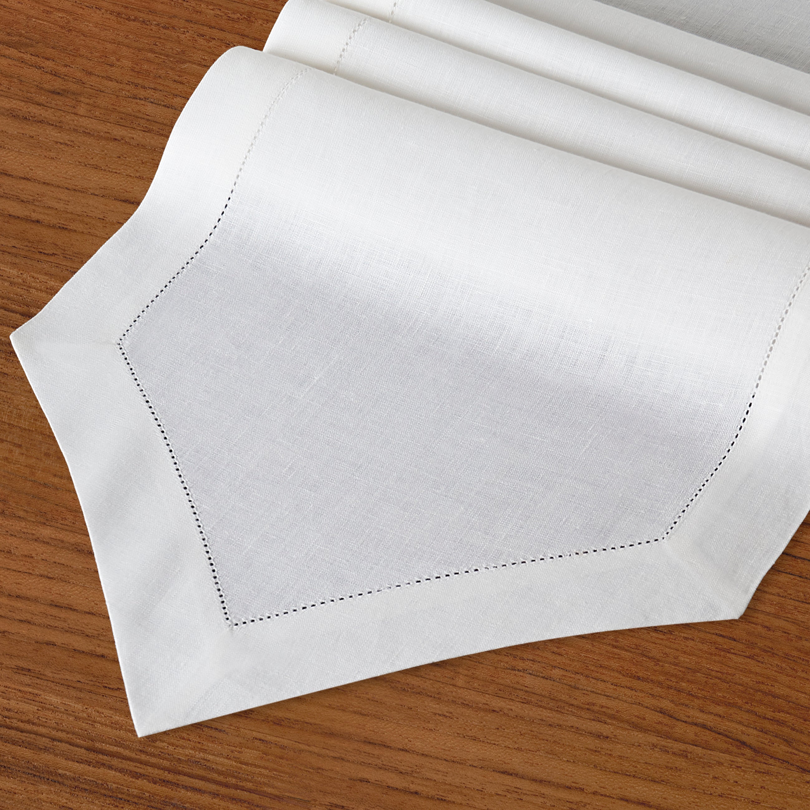 White Linen Table Runner, Diamond