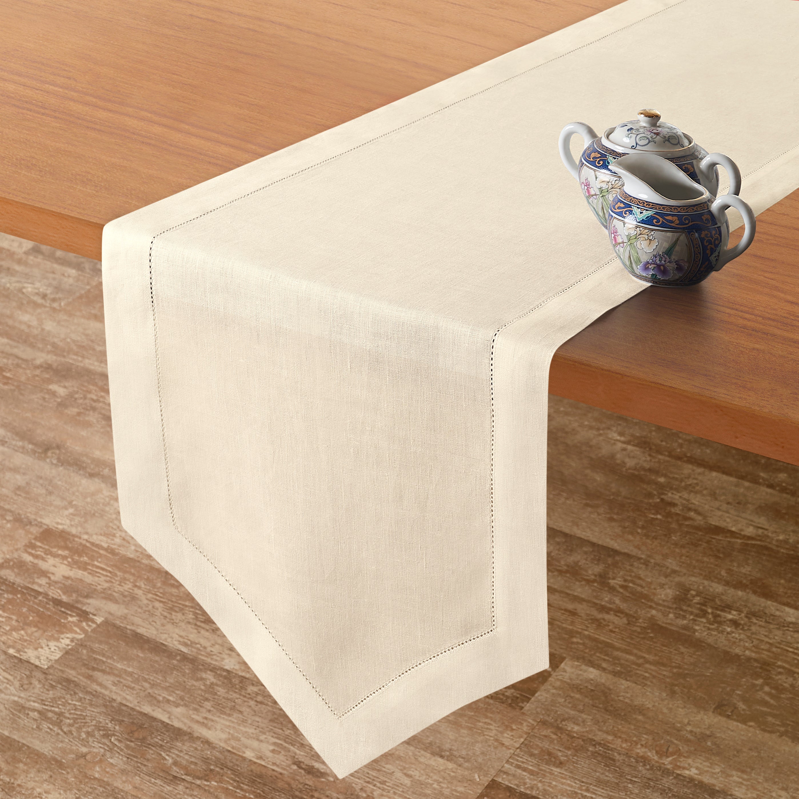 Vanilla Cream Linen Table Runner, Diamond