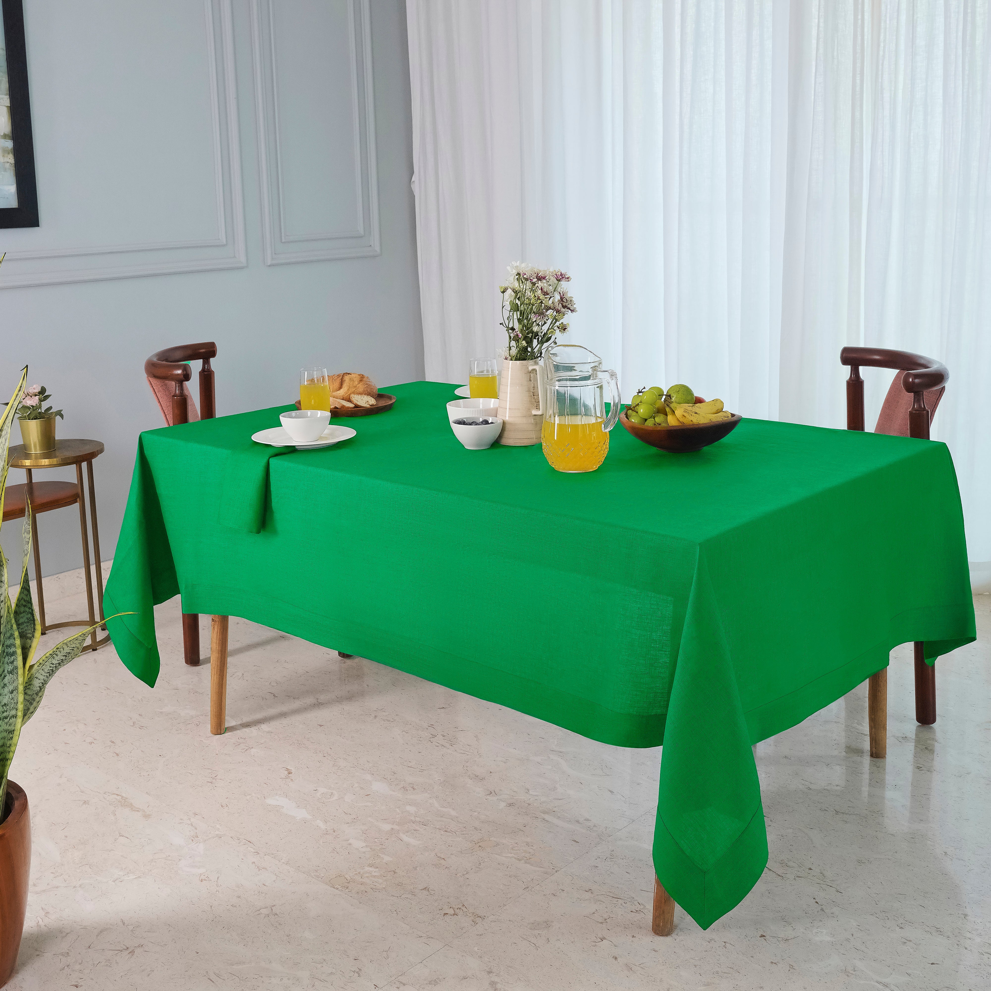 Kelly Green Linen Tablecloth, Hemmed