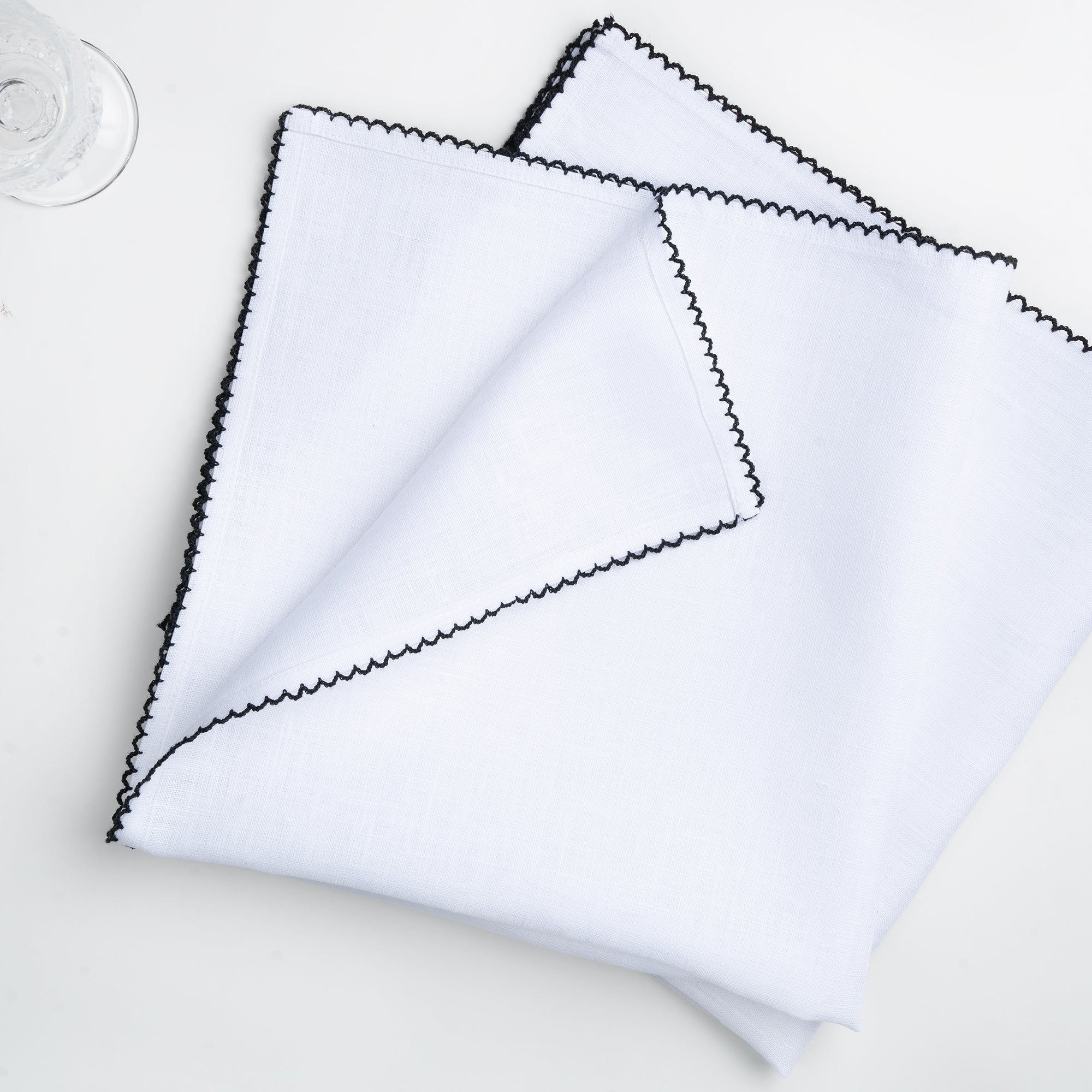 White and Black Linen Napkins, Whipstitch, 20 x 20 inch, 4 pcs