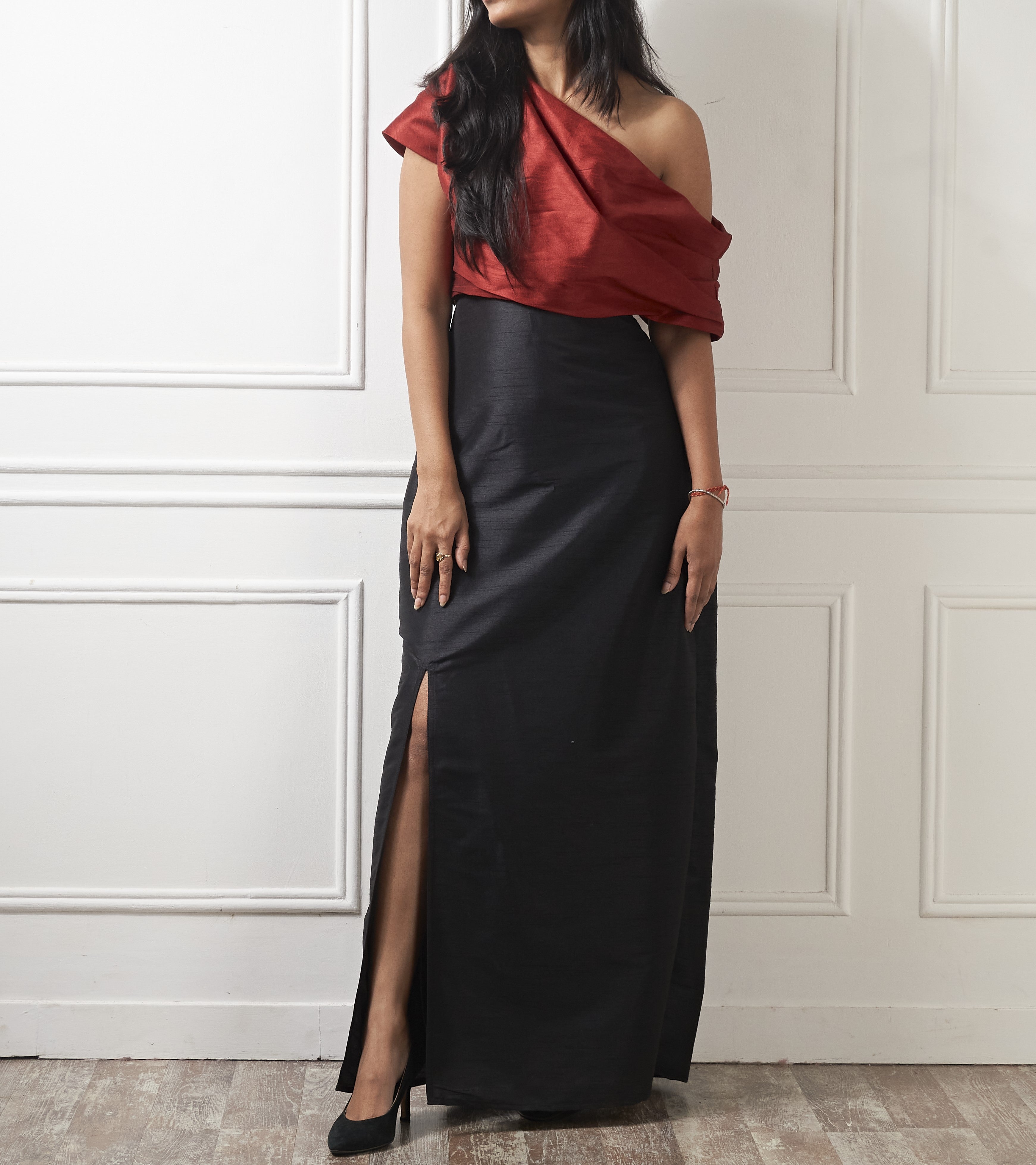 Red and Black Vegan Silk Dropped Shoulder Dress