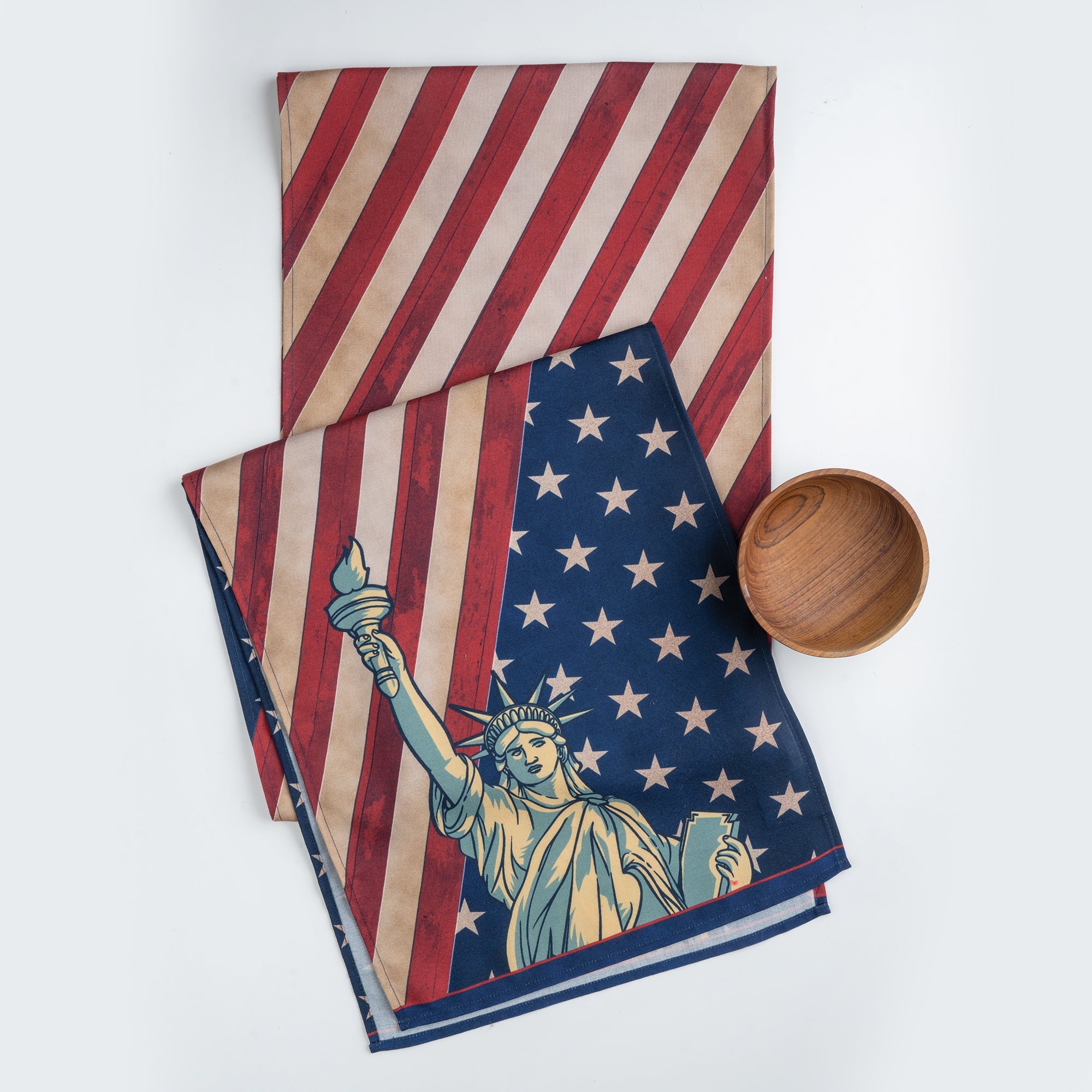 Statue Of Liberty 4th July Print Table Runner